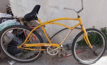 Imagen de la nota: Buscan al dueño de una bicicleta abandonada en la calle