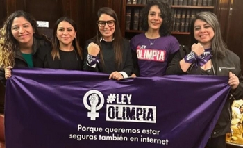 Imagen de la nota: El Gobierno promulgó la ley que incorpora la violencia digital como violencia de género