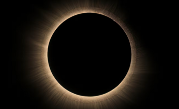 Imagen de la nota: Eclipse solar: El anillo de fuego podrá observarse en el Museo de Ciencias