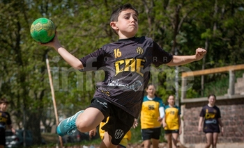 Estudiantes fue local por el Torneo Clausura de la As.Am.Bal Imagen de la nota: Estudiantes fue local por el Torneo Clausura de la As.Am.Bal