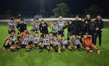 Imagen de la nota: Estudiantes, en Quinta, el primer campeón del año