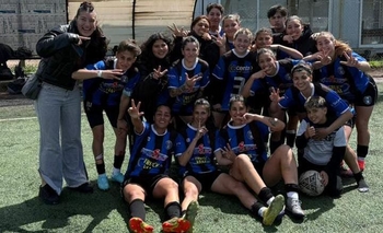Fútbol Femenino: Ciudad de Olavarría se quedó con el “1” Imagen de la nota: Fútbol Femenino: Ciudad de Olavarría se quedó con el “1”