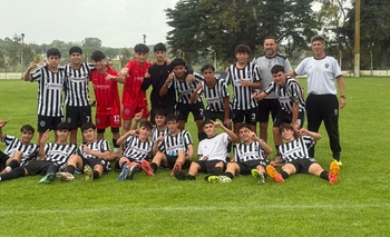 Imagen de la nota: Otro festejo “Bataraz” en el Torneo “`Topo´ Draghi”