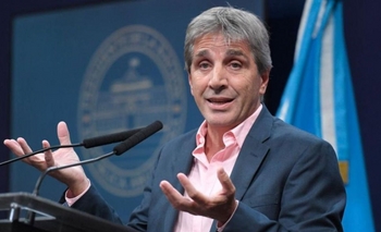 Imagen de la nota: Luis Caputo reconoció que la dolarización 