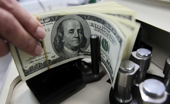 Imagen de la nota: El día después: euforia de los mercados, baja del dólar y Riesgo País en 652 puntos