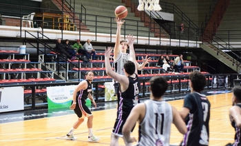 Imagen de la nota: Estudiantes e Independiente se adelantaron en Play-Off