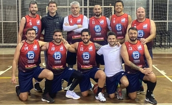 Imagen de la nota: Maxiliga: festejos locales en el inicio de los Cuartos de Final