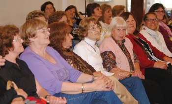 Imagen de la nota: Más de 600 mil adultos mayores se jubilaron con la segunda moratoria de ANSES