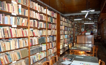 Imagen de la nota: Bibliotecas populares reclaman por deudas de hasta cinco meses