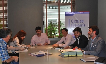 Imagen de la nota: Firmaron los convenios para la finalización del barrio Pickelado