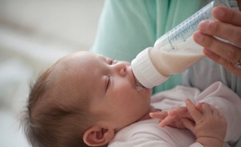 Imagen de la nota: Obras sociales y prepagas deberán cubrir la leche medicamentosa