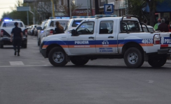 Imagen de la nota: Golpearon a una policía y le apedrearon el patrullero