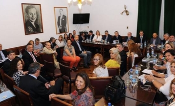 Imagen de la nota: Gobierno no logró respaldo y cayó la reforma política