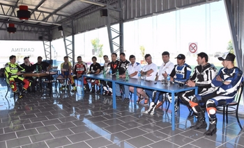 Imagen de la nota: Se presentó el campeonato de motociclismo en Olavarría