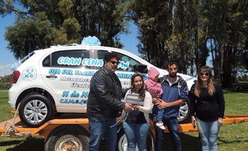 Imagen de la nota: Día del Trabajador Municipal: entregaron el auto a la ganadora