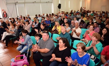 Suspenden acto de entrega de escrituras Imagen de la nota: Suspenden acto de entrega de escrituras