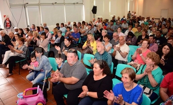Imagen de la nota: Cambio de hora para el acto de firma y entrega de escrituras 