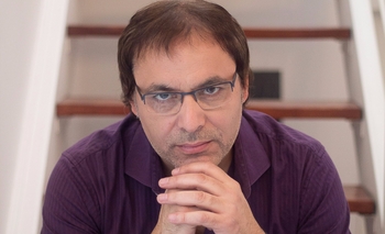 Infoeme en un mano a mano con Gabriel Rolón Imagen de la nota: Infoeme en un mano a mano con Gabriel Rolón