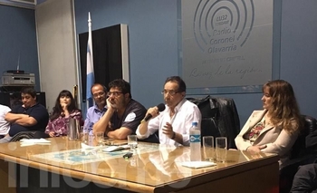 Raúl Aragón brindó una charla sobre actualidad política Imagen de la nota: Raúl Aragón brindó una charla sobre actualidad política