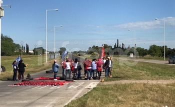 Imagen de la nota: Volvieron a cortar la ruta 226