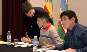 Imagen de la nota: Con la última sesión, finaliza el HCD Estudiantil 