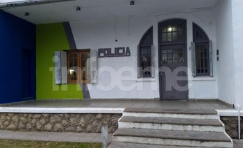 Asaltaron a una comerciante y le robaron 60 mil pesos Imagen de la nota: Asaltaron a una comerciante y le robaron 60 mil pesos