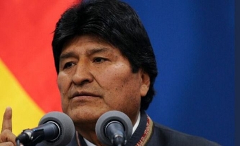 Imagen de la nota: Renunció Evo Morales y denunció un golpe de Estado