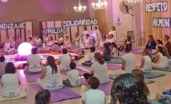 Imagen de la nota: En el Club Pueblo Nuevo se realizó el sexto saludo a la Luna