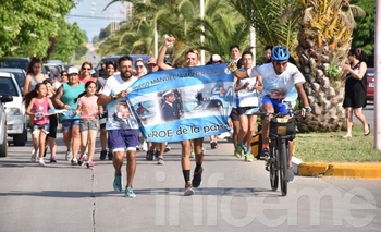 Navarro cumplió su tributo a tripulantes del ARA San Juan Imagen de la nota:  Navarro cumplió su tributo a tripulantes del ARA San Juan