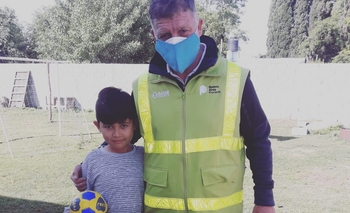 Imagen de la nota: Eligió como superhéroe a Caputo y recibió una sorpresa