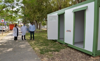 Imagen de la nota: Instalan un módulo para hisopados frente al hospital