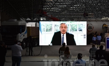 Imagen de la nota: El Presidente quiere frenar el desabastecimiento de materiales