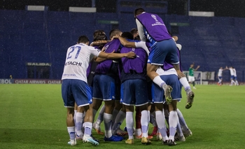 Gran partido de Janson en el triunfo de Vélez Sarsfield Imagen de la nota: Gran partido de Janson en el triunfo de Vélez Sarsfield