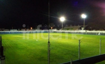 Luces prendidas en el Ricardo Sánchez por Maradona Imagen de la nota: Luces prendidas en el Ricardo Sánchez por Maradona