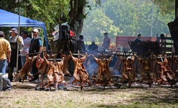 Imagen de la nota: Este domingo llega la fiesta “Un Aplauso al Asador” 