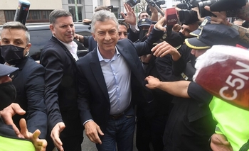 Imagen de la nota: Video: Macri le arrancó el micrófono a un periodista de C5N