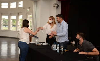 Imagen de la nota: Firmaron los adjudicatarios de las viviendas del Programa Tu.Vi