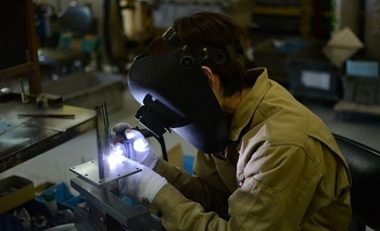 Imagen de la nota: La industria manufacturera creció un 11,8 por ciento en agosto