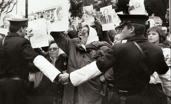 Imagen de la nota: Esparcirán las cenizas de Hebe en Plaza de Mayo