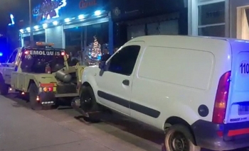 Imagen de la nota: Manejaba alcoholizado y le secuestraron la camioneta