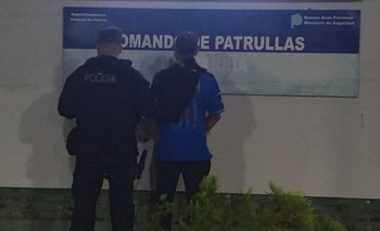 Delincuentes aprehendidos tras robar un auto  Imagen de la nota: Delincuentes aprehendidos tras robar un auto