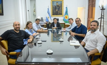 Imagen de la nota: En la previa de su llegada a Olavarría, Kicillof se reunió con Wesner