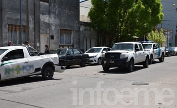 Imagen de la nota: Una peatona terminó en el hospital tras un choque por alcance en el Microcentro