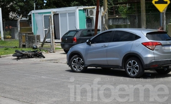Imagen de la nota: Un motociclista resultó herido tras un choque con una camioneta