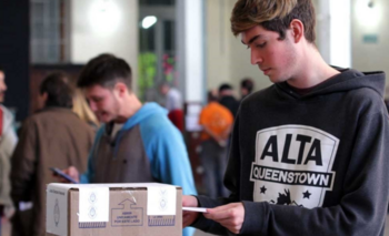 Imagen de la nota: Más de un millón de adolescentes de 16 y 17 años están habilitados para votar