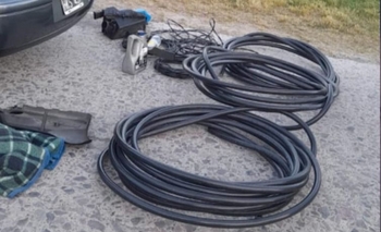 Imagen de la nota: Robacables: dos aprehendidos con 130 metros de cobre en Sierras Bayas