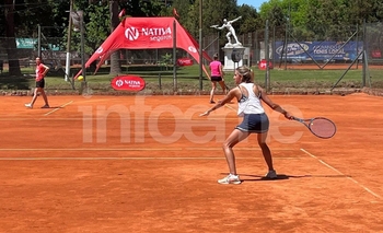 Tenis: en los courts del “Bataraz” jugaron más de 100 parejas Imagen de la nota: Tenis: en los courts del “Bataraz” jugaron más de 100 parejas