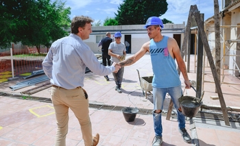 Imagen de la nota: Avanza la obra de recambio de techos de la Escuela Nº55 del Barrio AOMA