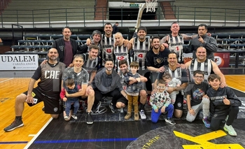 Imagen de la nota: Maxiliga: Estudiantes ganó el tercer partido y es semifinalista