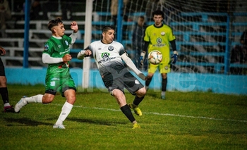 Imagen de la nota: Fútbol Local: Recalde se llevó los tres puntos del Domingo Colasurdo